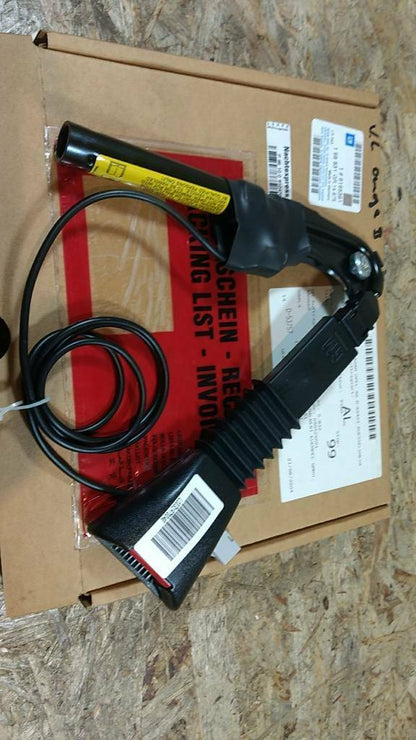 Original GM Opel Omega B Gurtschloss vorne links NEU