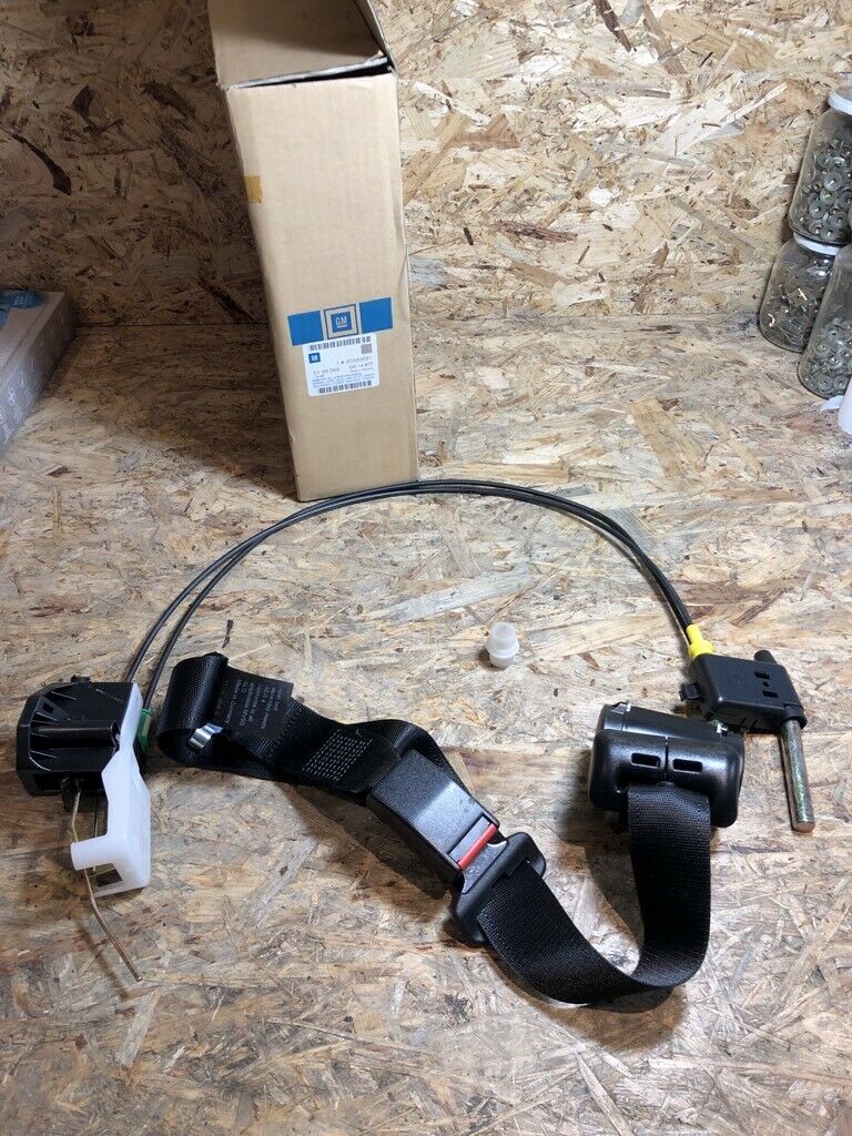 Original GM Opel Astra G Gurt hinten Mitte Neu