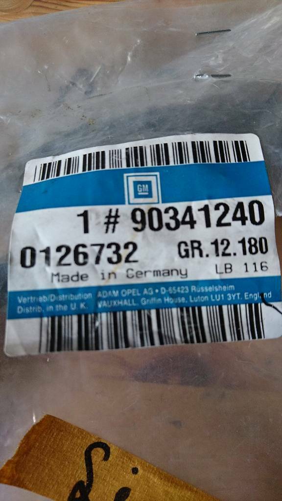 Kadett E Schrägheck Heck Fenster innen Gummidichtung neu GM