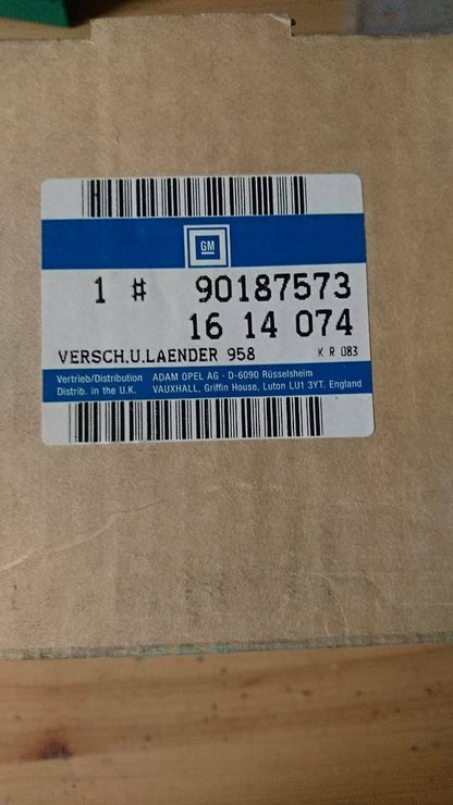 Original GM Rekord E Stoßstange hinten Halter Set Neu