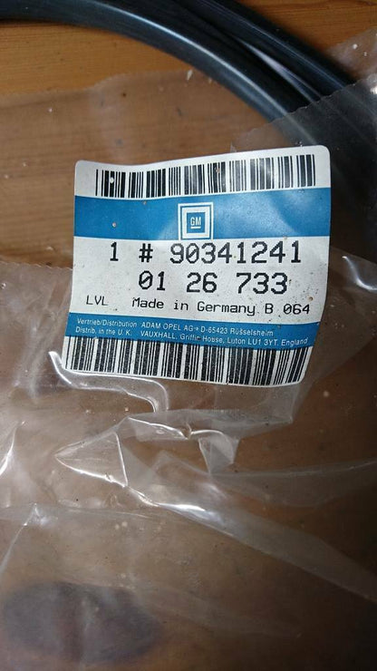 Kadett E Caravan Dichtung Heckscheibe innen Neu Original GM