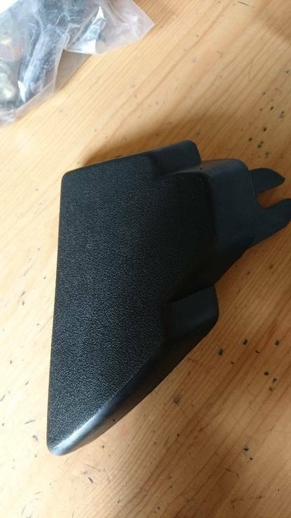 Original GM Opel Rekord E1 Abschlusskappe vorne links neu