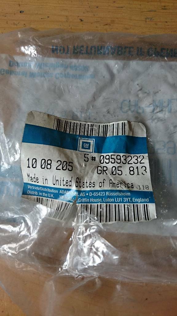 Opel Youngtimer Oldtimer Abdeckung Schraube Felgen neu 9593232