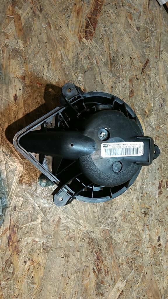 Original GM Opel Renault Master Gebläse Innenraum Lüftermotor NEU