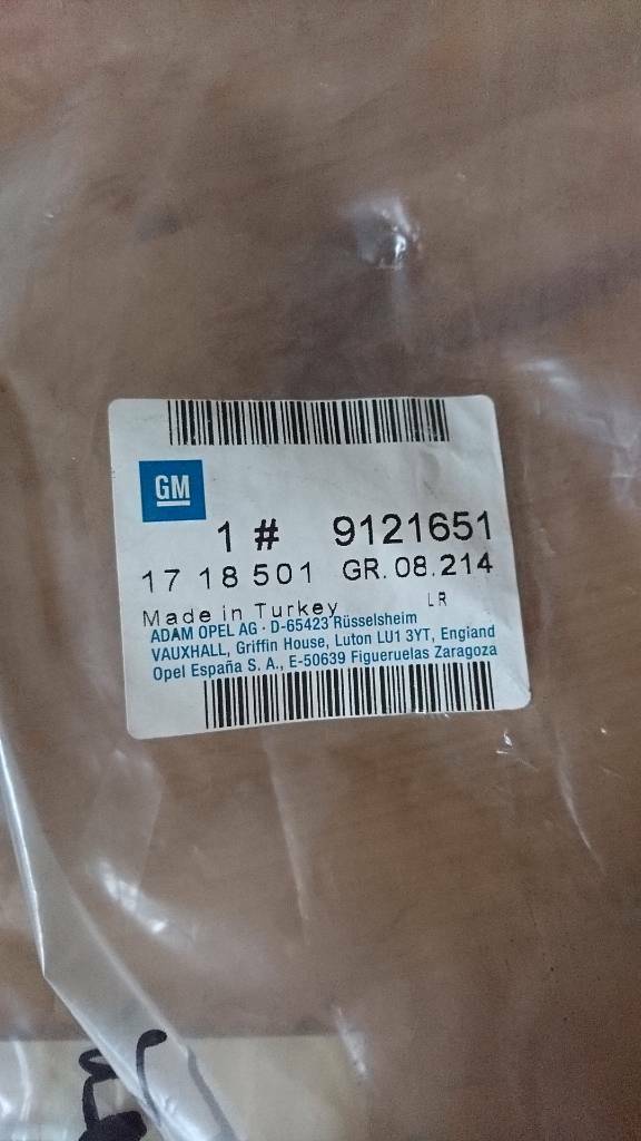 Vectra B Stufenheck Satz Schmutzfänger hinten neu original GM