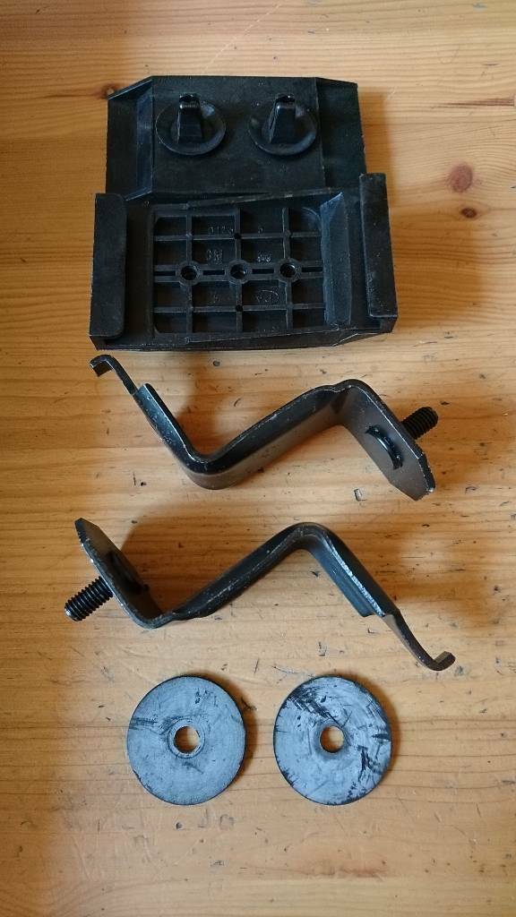 Corsa A Stufenheck Befestigungssatz Stoßstange hinten Neu GM
