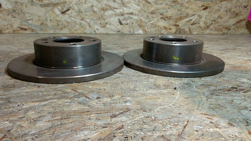 Original GM Opel Bremsscheiben Omega A* NEU