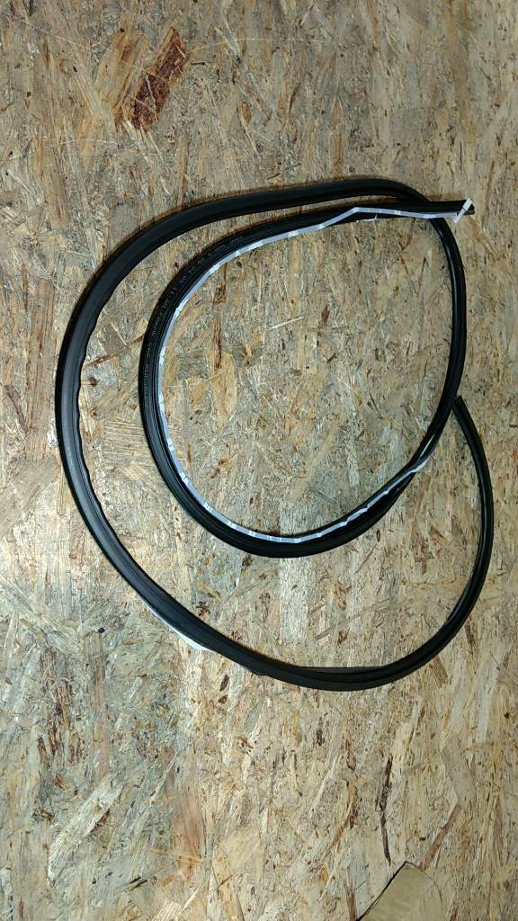 Original GM Opel Agila A Zierleiste Frontscheibe NEU