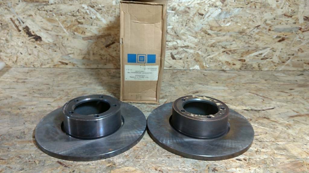Original GM Opel Senator Monza 2.0l E Bremsscheiben NEU