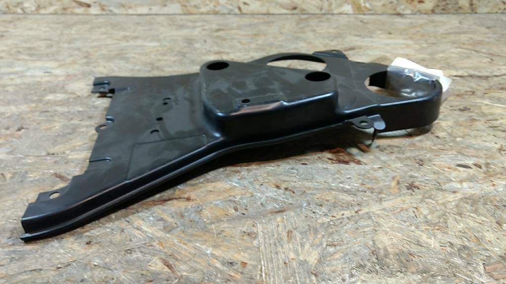 Original GM Opel Calibra Vectra A Kadett E Zahnriemendeckel NEU