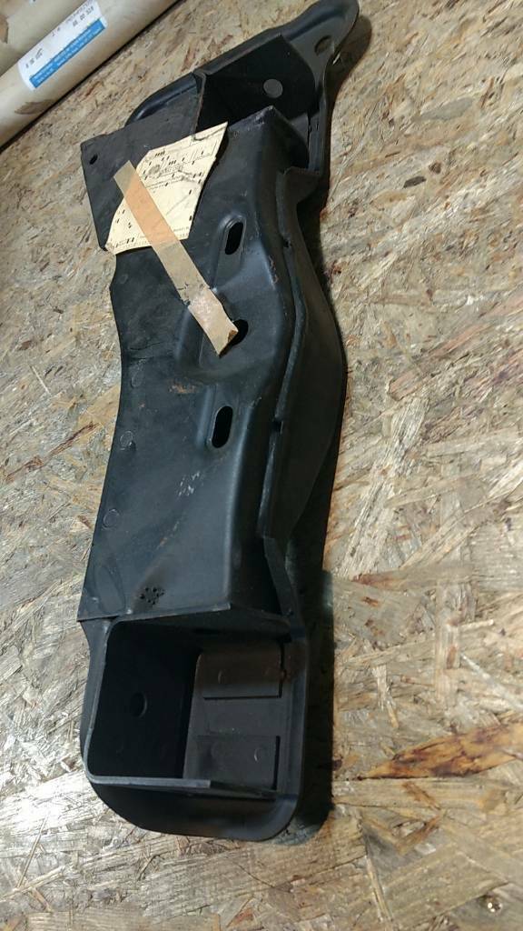 Original GM Opel Träger Lenker rechts Ascona C 81-88 NEU