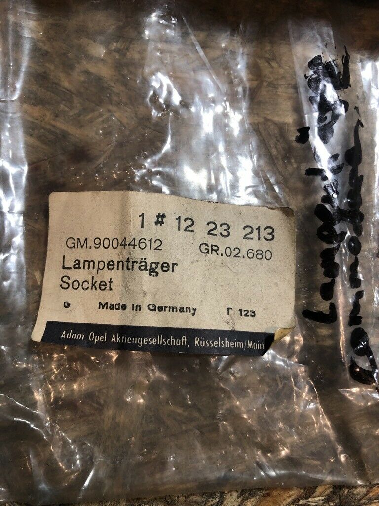 Original GM Opel Lampenträger Rekord E Commodore Neu