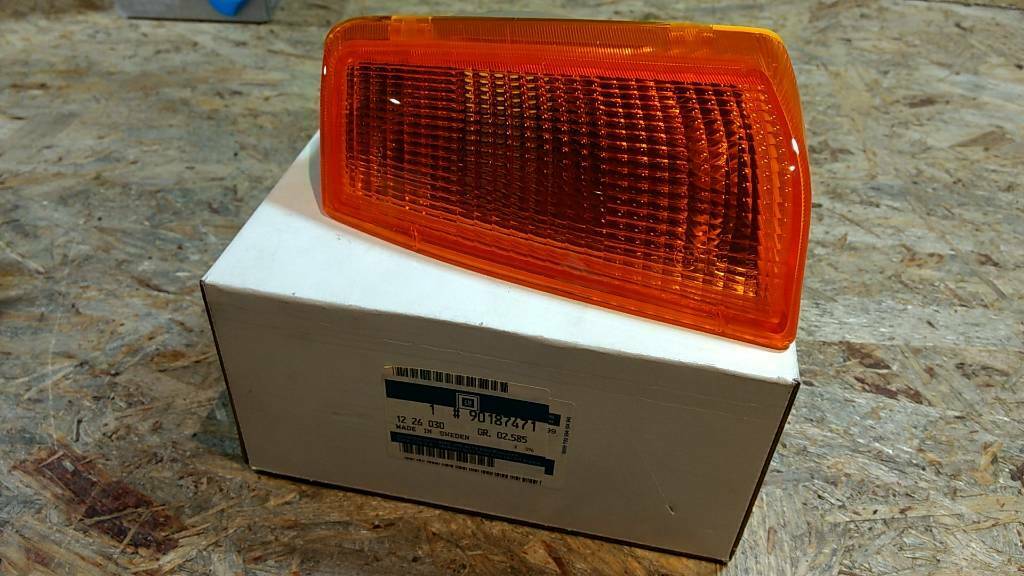 Original GM Opel Blinker vorne links Rekord E ab bj 82 NEU