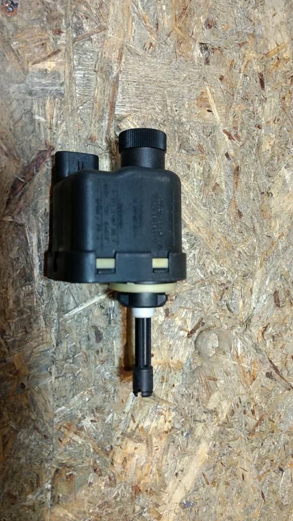 Original GM Opel Leuchtweitenregulierung Omega A NEU