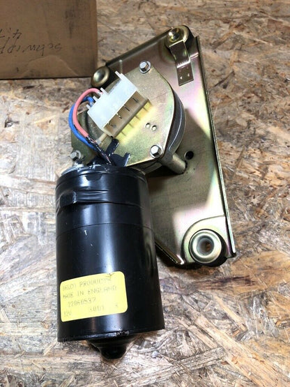 Original GM Opel Kadett D Wischermotor hinten *NEU*