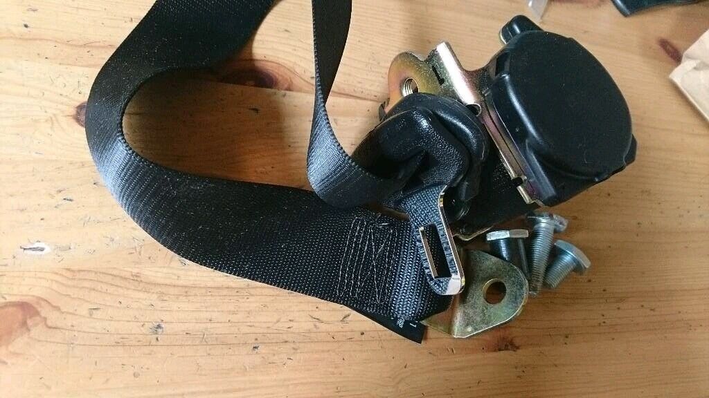 Astra F Sicherheitsgurt hinten links Neu Original GM
