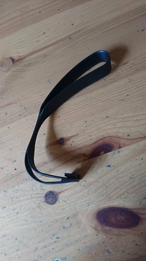 Kadett E Gurtschlaufe neu original GM