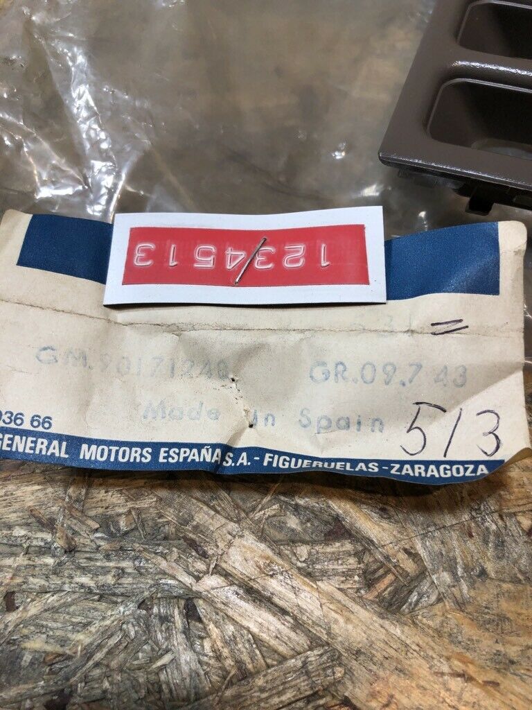 Original GM Opel Corsa A Blende Abdeckung Lüftung Neu