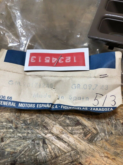 Original GM Opel Corsa A Blende Abdeckung Lüftung Neu