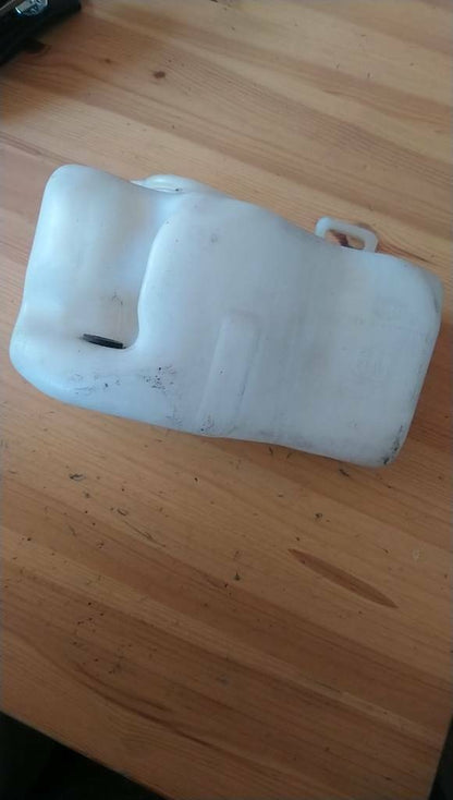 Kadett D Spritzwasserbehälter GM Opel NEU 90069655