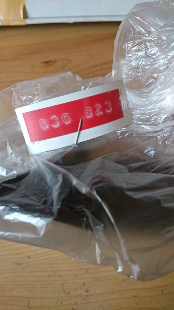 Kadett E C18NZ Stecker Anschluss Luftfilterkasten neu original GM