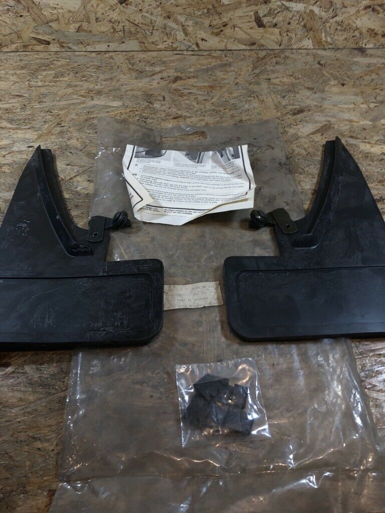 Original GM Opel Ascona A Schmutzlappen vorne Neu