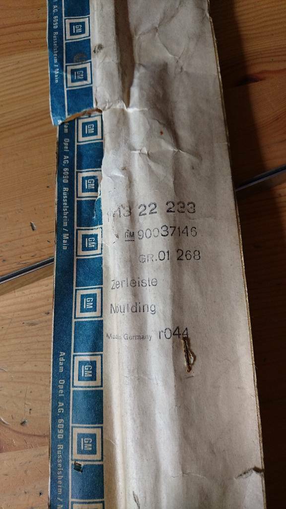 Ascona C Zierleiste Kühlergrill neu original GM