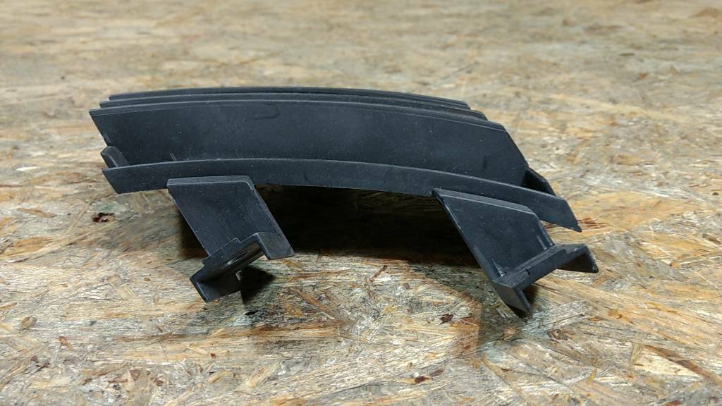 Original GM Opel Abdeckung Stoßfänger außen V.L Omega B NEU