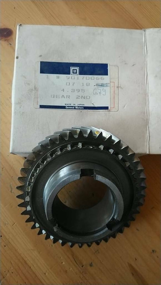 Kadett E Astra F F16 Getriebe Zahnrad 2. Gang neu Original GM