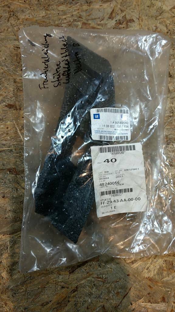Original GM Opel Vectra B Frontverkleidung Luftleitblech NEU