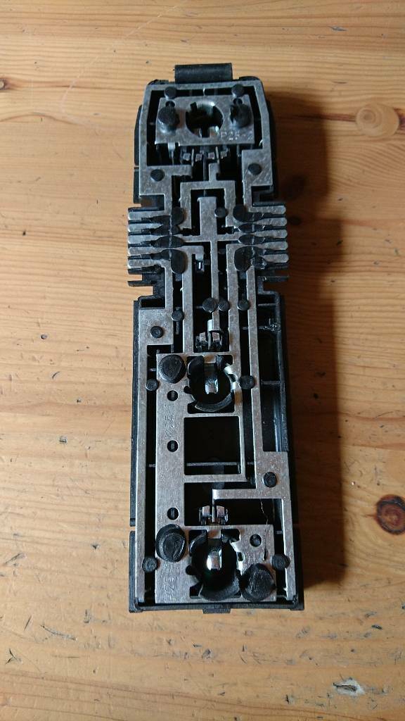 Kadett E Caravan Lampenträger Rückleuchte neu original GM