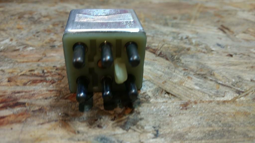 Original GM Opel (BOSCH) ABS-Relais Astra Calibra Vectra NEU