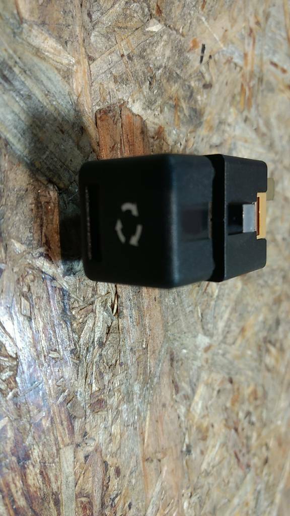 Original GM Opel Calibra Astra Schalter Switch Controller NEU