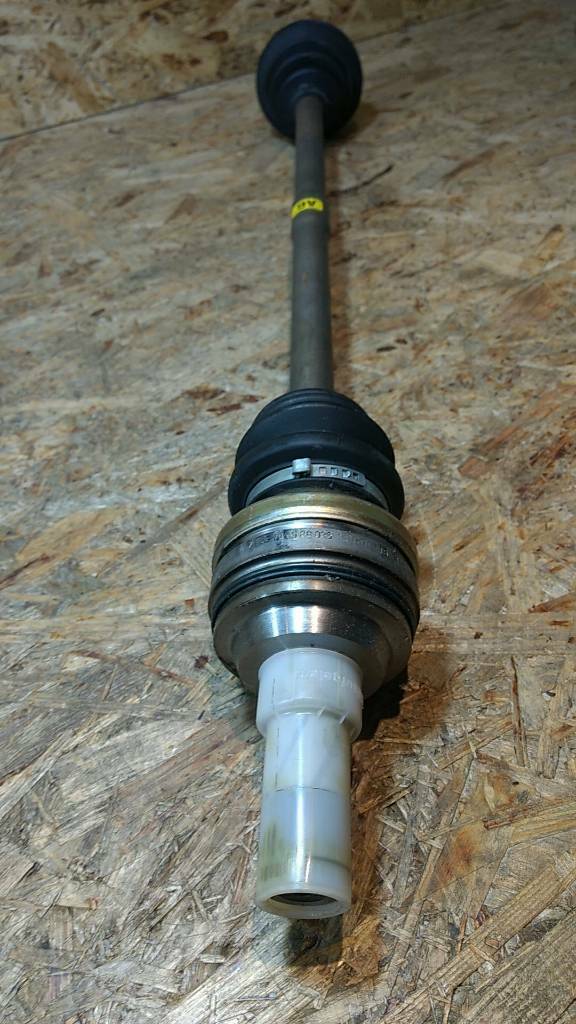 Original GM Opel Kadett D E Ascona Antriebswelle links NEU