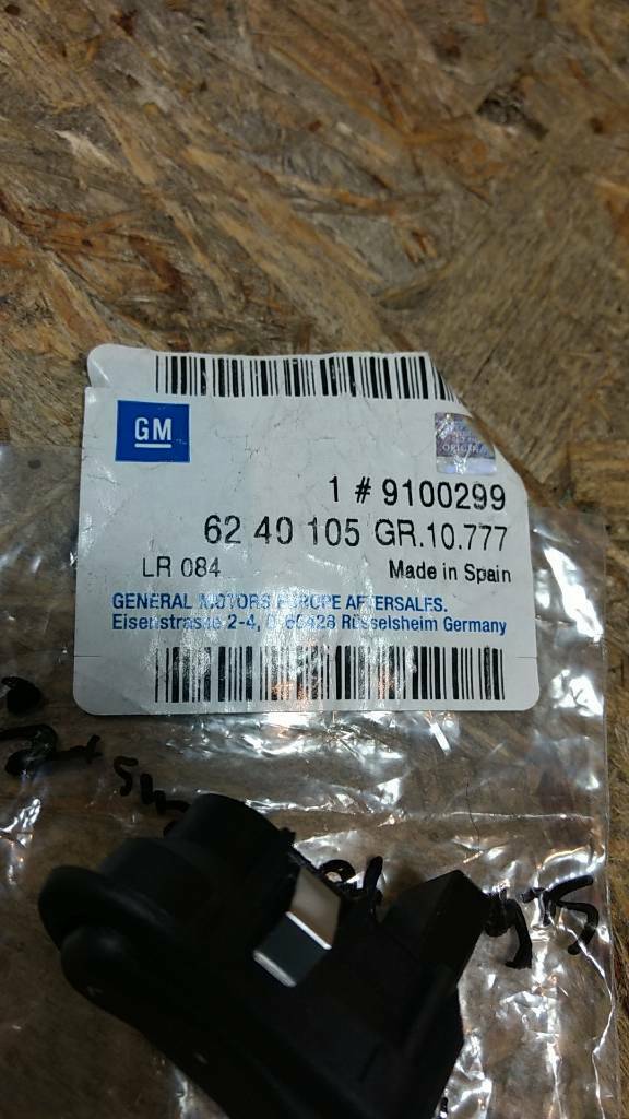 Original GM Opel Astra G CC Schalter Fensterheber NEU