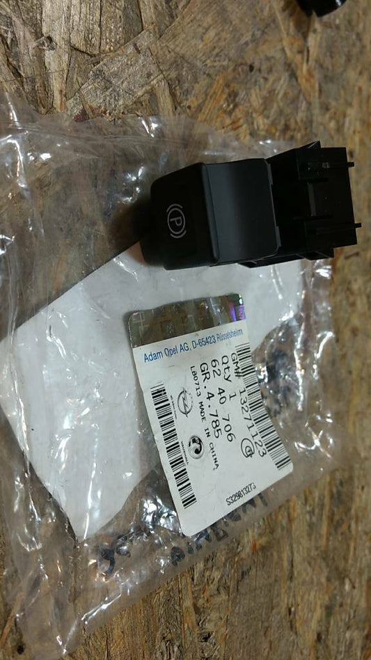 Original GM Opel Insignia Schalter Parkbremse NEU
