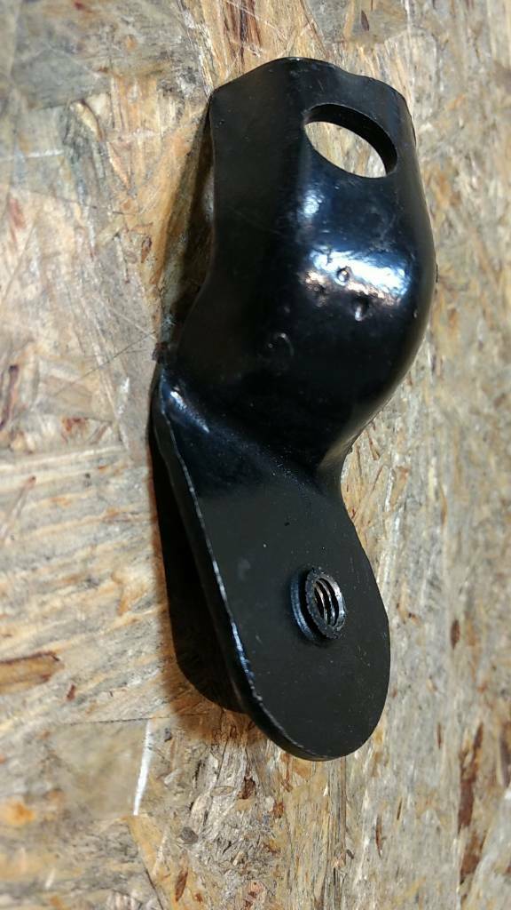 Original GM Opel Manta Ascona A Halter NEU