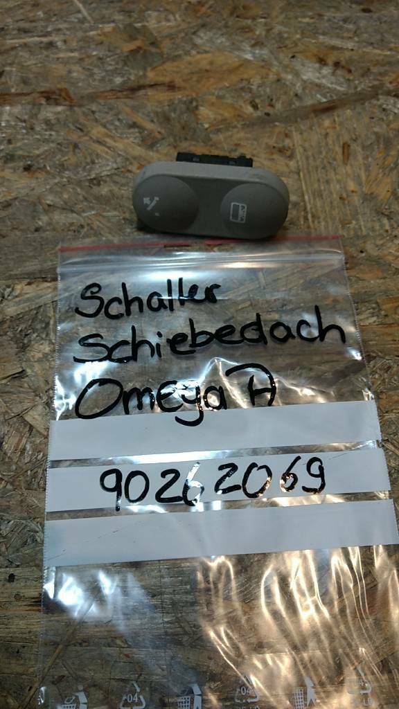 Original GM Opel Omega A Schalter Schiebedach NEU