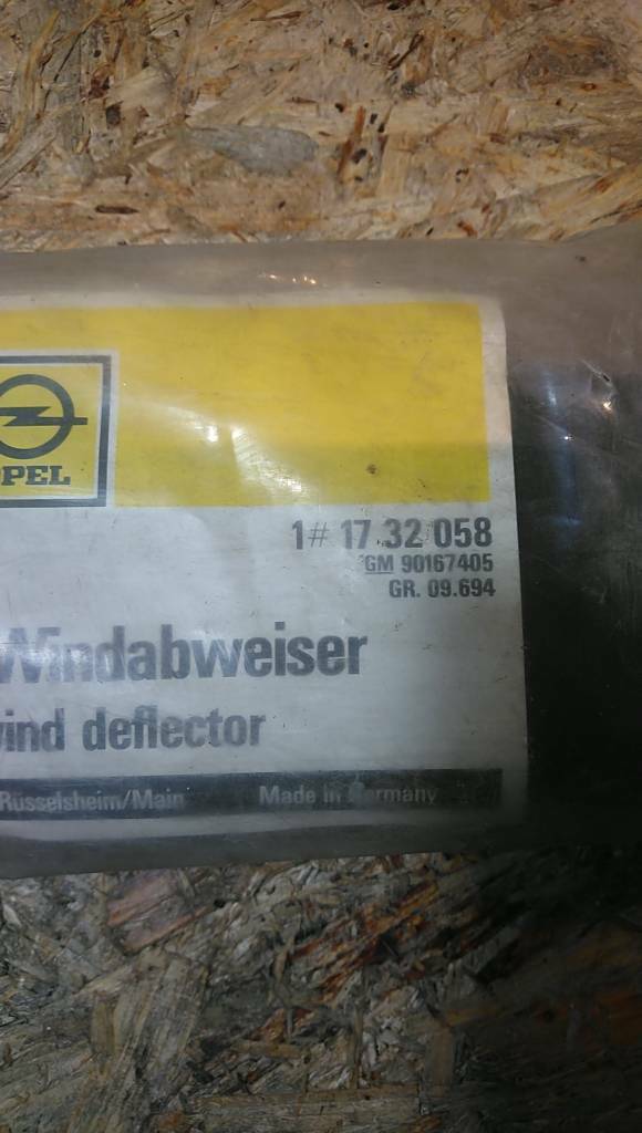 Opel oldtimer youngtimer Windabweiser neu gm 90167405