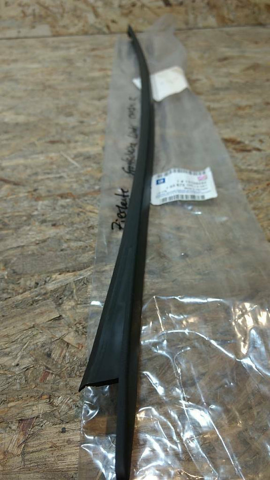 Original GM Opel Zierleiste Frontscheibe l. Corsa C NEU