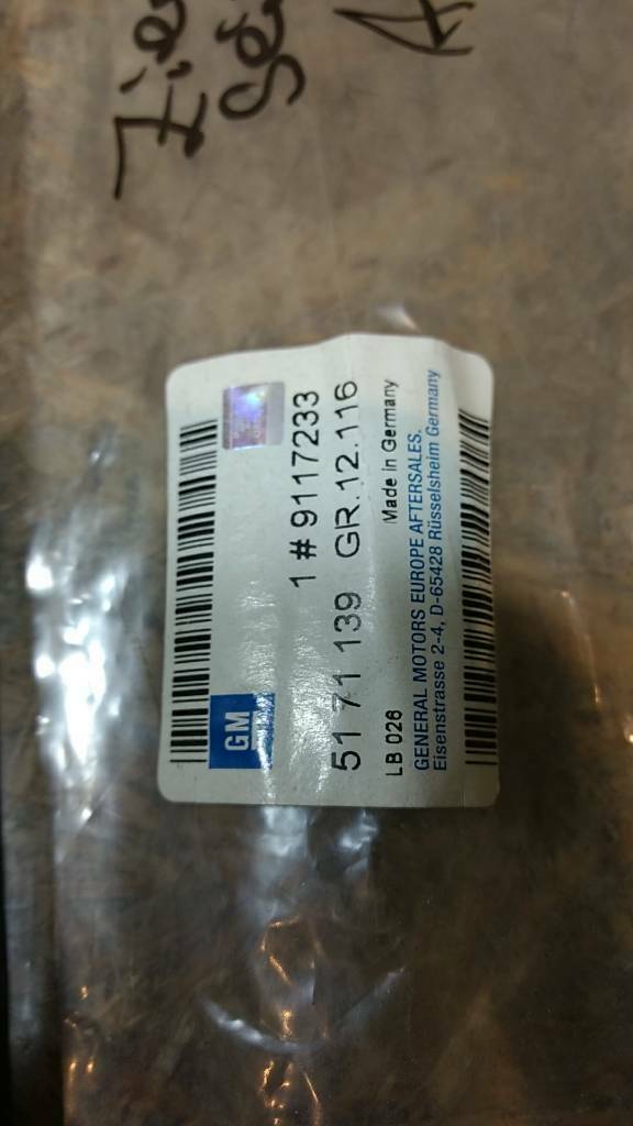 Original GM Opel Astra F Zierleiste Seitenwand hinten links NEU