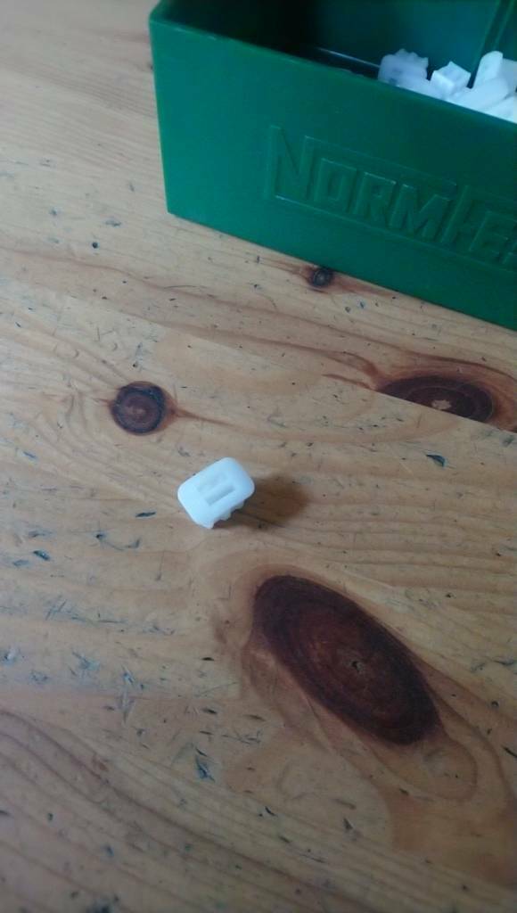 Opel oldtimer youngtimer Clipse Clip neu Original gm 90069132