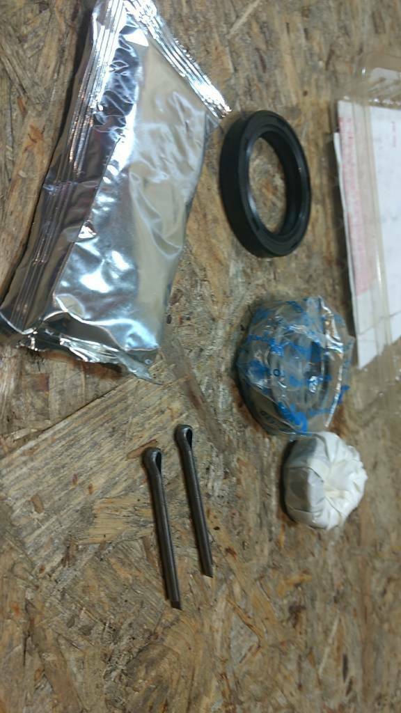 Original QH Radlager-Satz Ford Cortina Escort MK2 NEU
