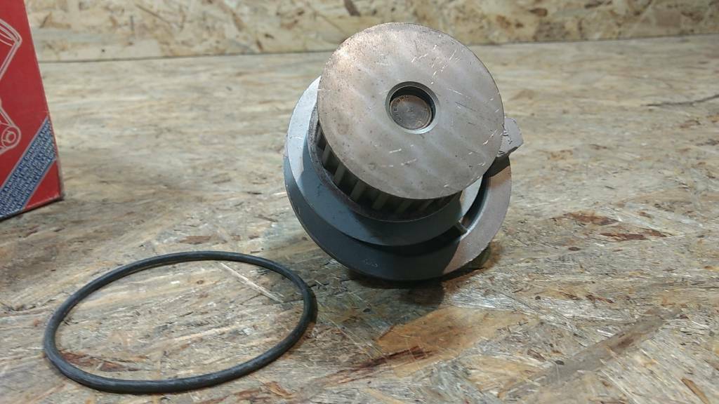 Original QH Wasserpumpe Opel Astra Calibra NEU