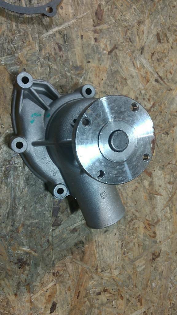 Original QH Wasserpumpe Mercedes NEU