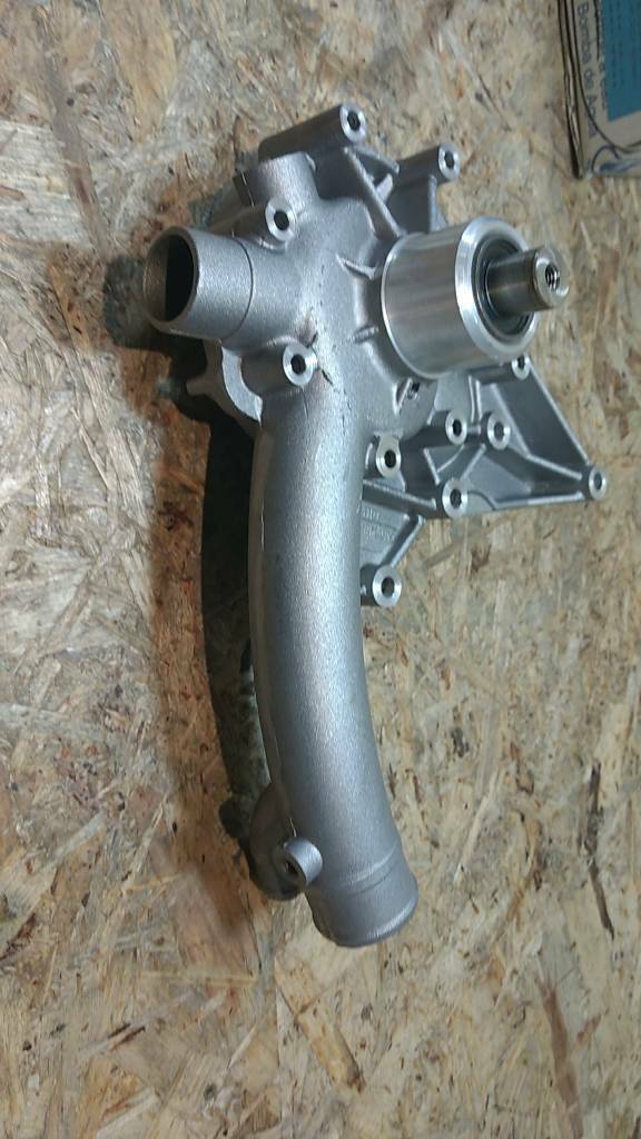 Original GK Wasserpumpe Daimler Benz NEU