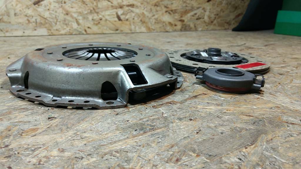 Original HTE Kupplung-Set Audi 100 Coupé Audi 80 NEU