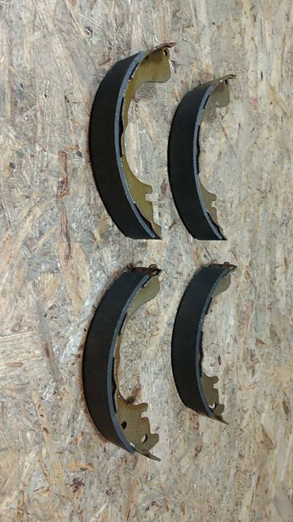 Original PAGID Bremsbacken Hinterachse Toyota Tercel 1.5 NEU