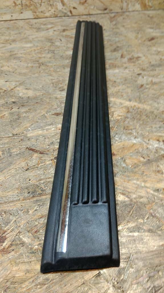 Original GM Opel Ascona C Schutzzierleiste Hintertür Links NEU