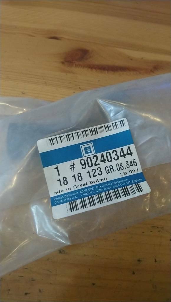 Kadett E Kühlerschlauch neu Original GM